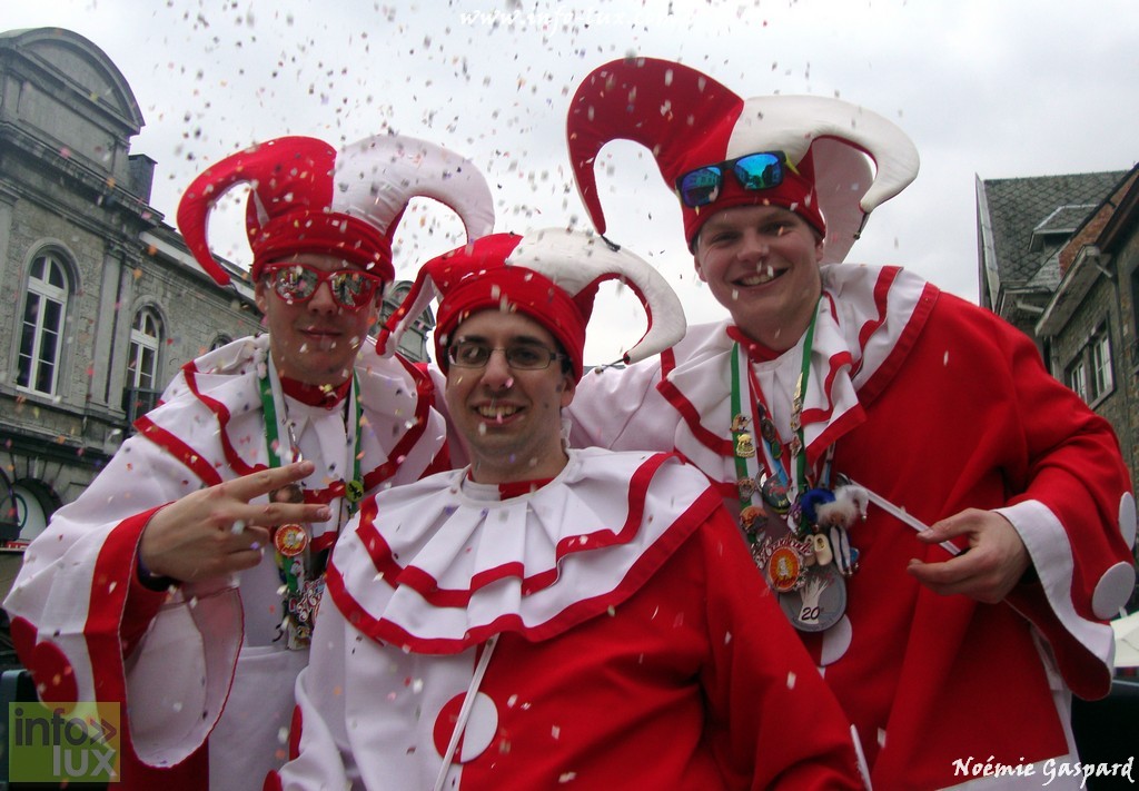La journée « folklorique » des Pierrots d’Arlon au carnaval de La Roche !