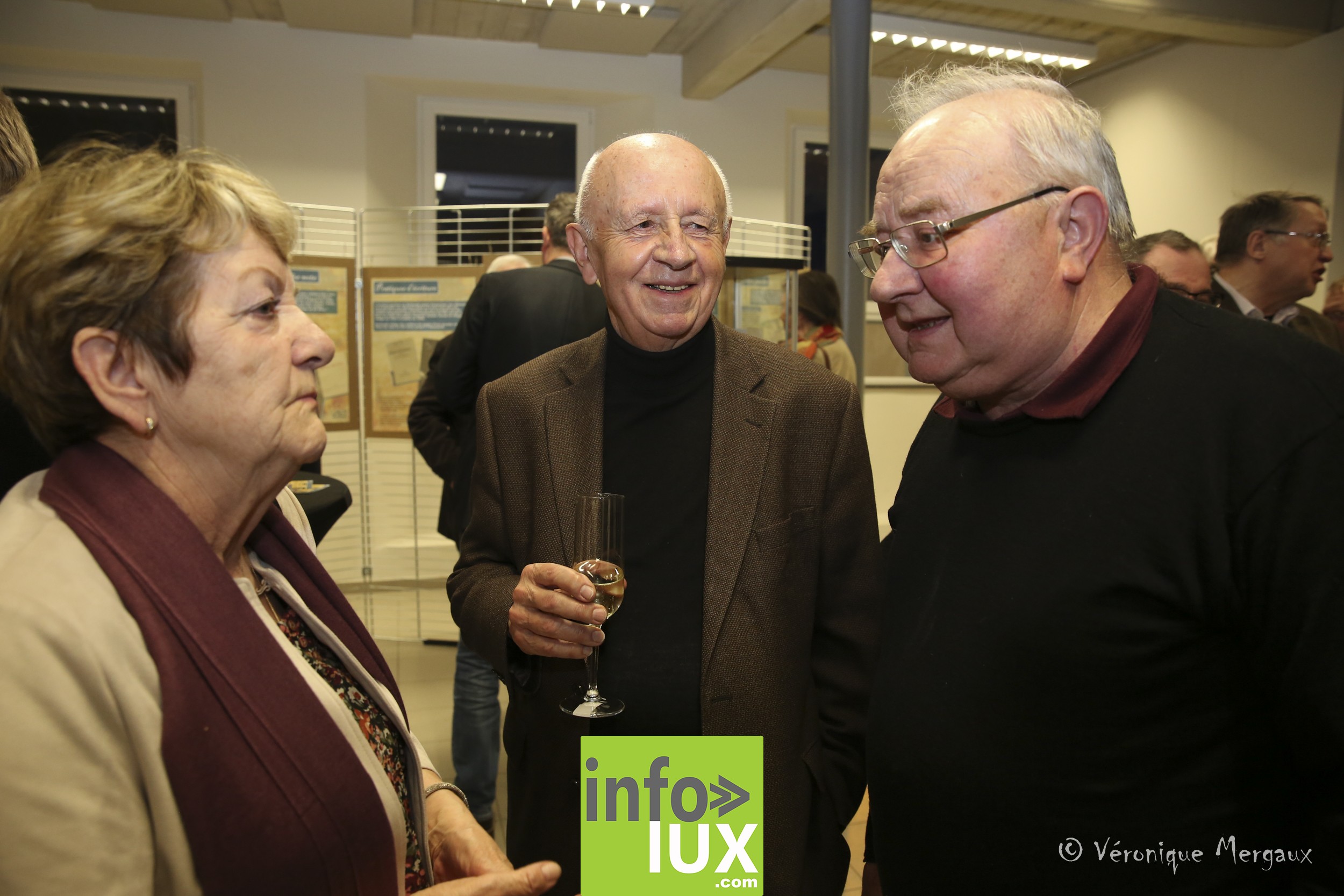 //media/jw_sigpro/users/0000002509/Vernissage Pierre Nothomb/3W6A2219