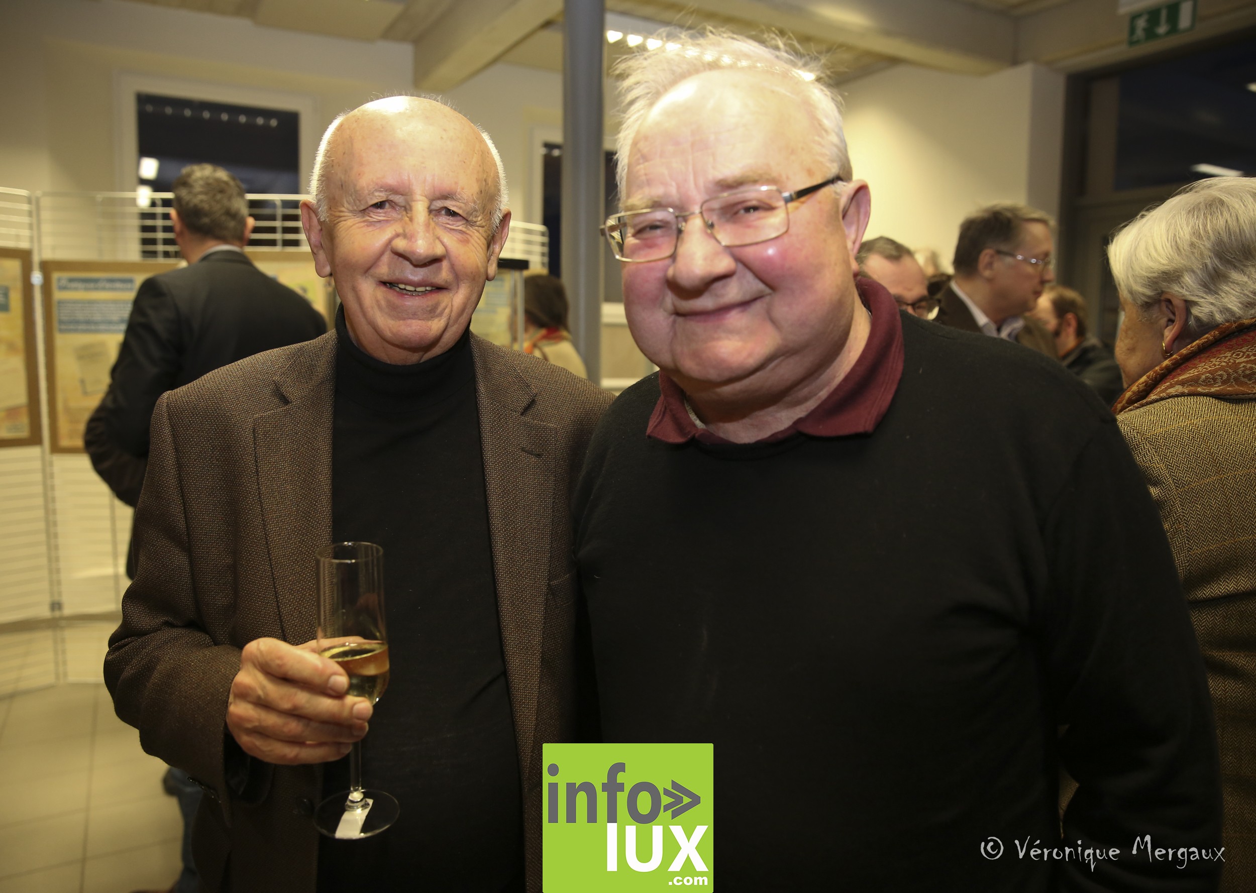 //media/jw_sigpro/users/0000002509/Vernissage Pierre Nothomb/3W6A2220