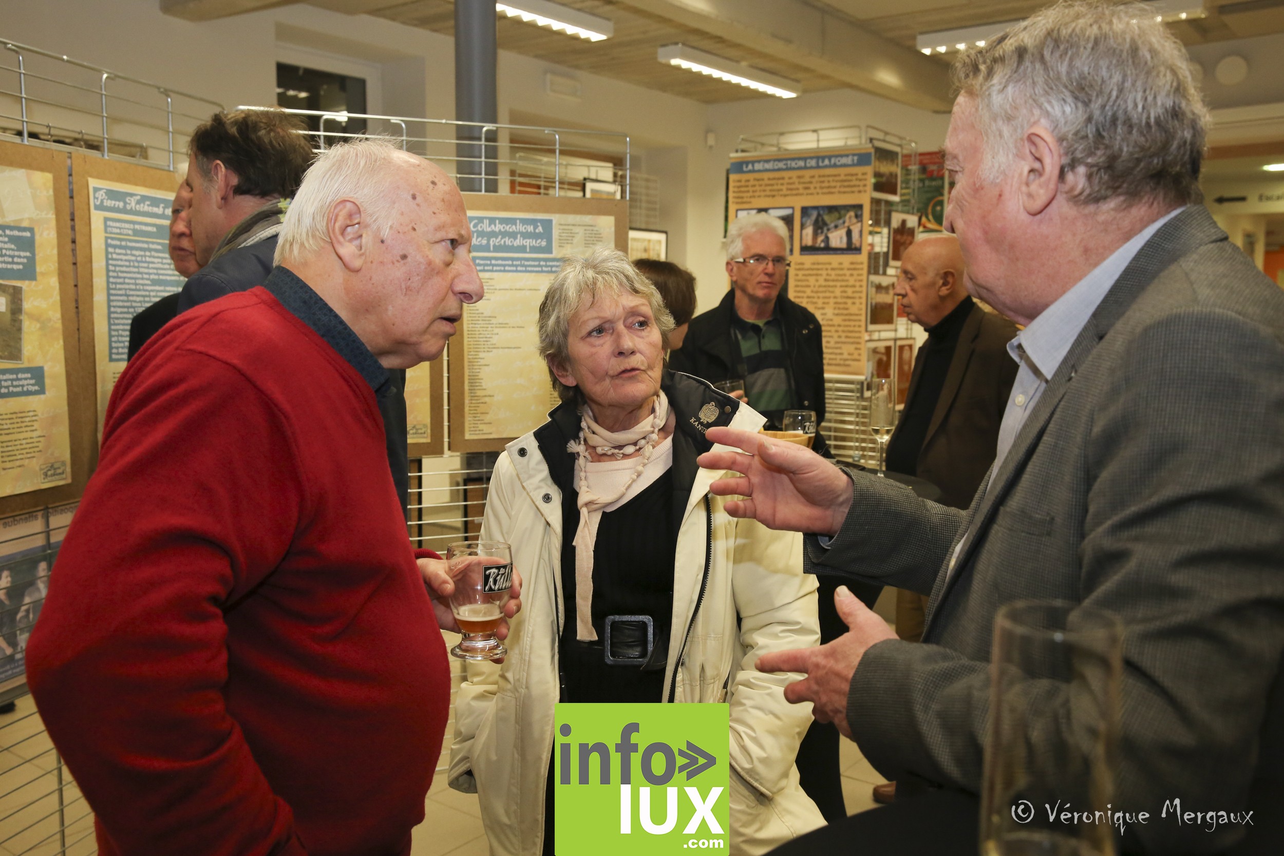 //media/jw_sigpro/users/0000002509/Vernissage Pierre Nothomb/3W6A2225