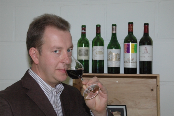 Francis Piraux d’Attert met le vin à l’honneur depuis 20 ans.