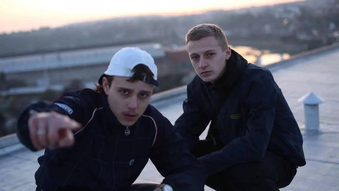 D&no : Le fond et la forme