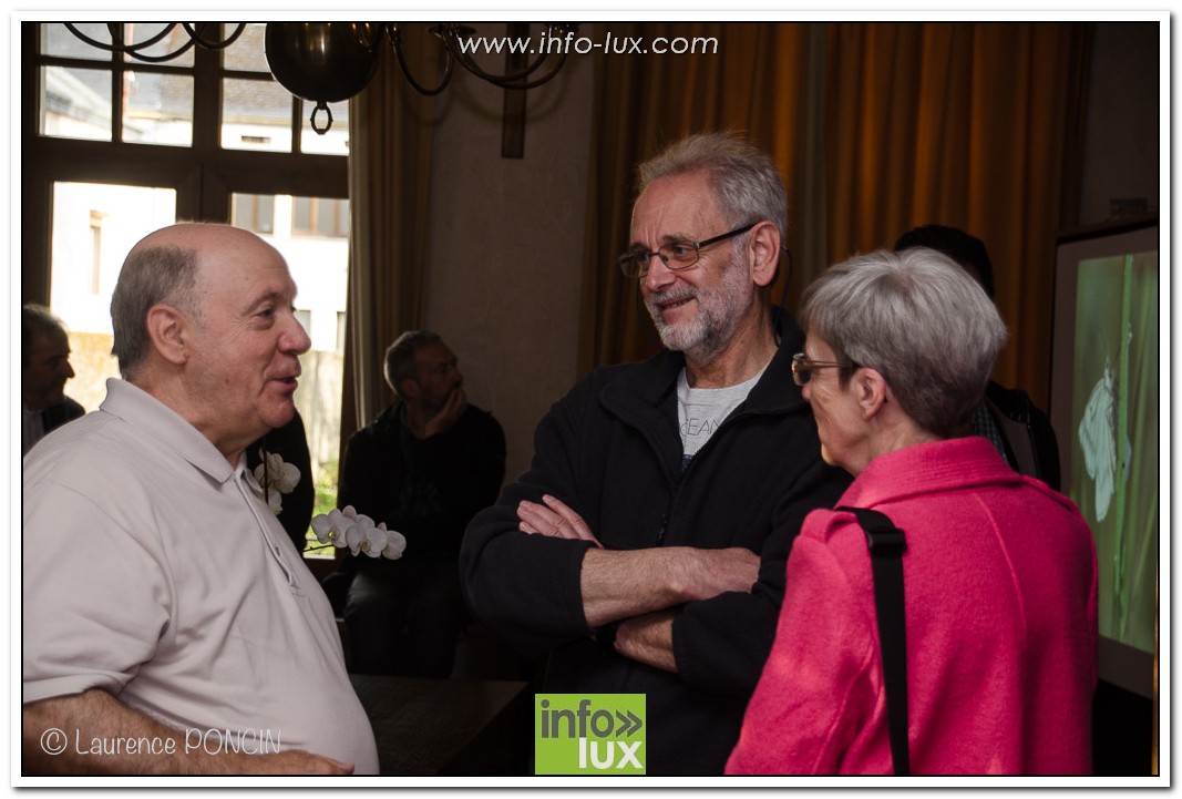 //media/jw_sigpro/users/0000002529/vernissagesalvatore2017/DSC_1254-1