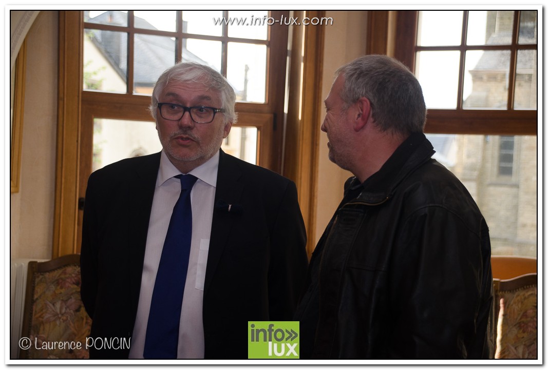 //media/jw_sigpro/users/0000002529/vernissagesalvatore2017/DSC_1255-1