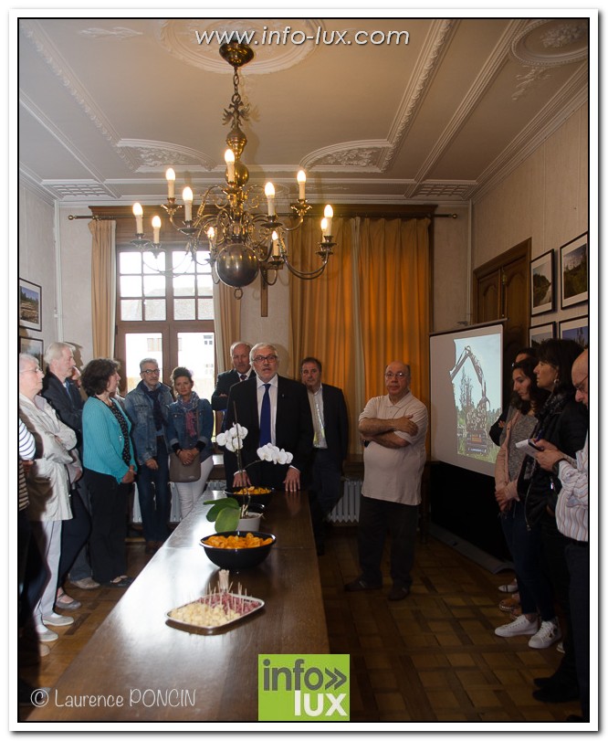 //media/jw_sigpro/users/0000002529/vernissagesalvatore2017/DSC_1281-1