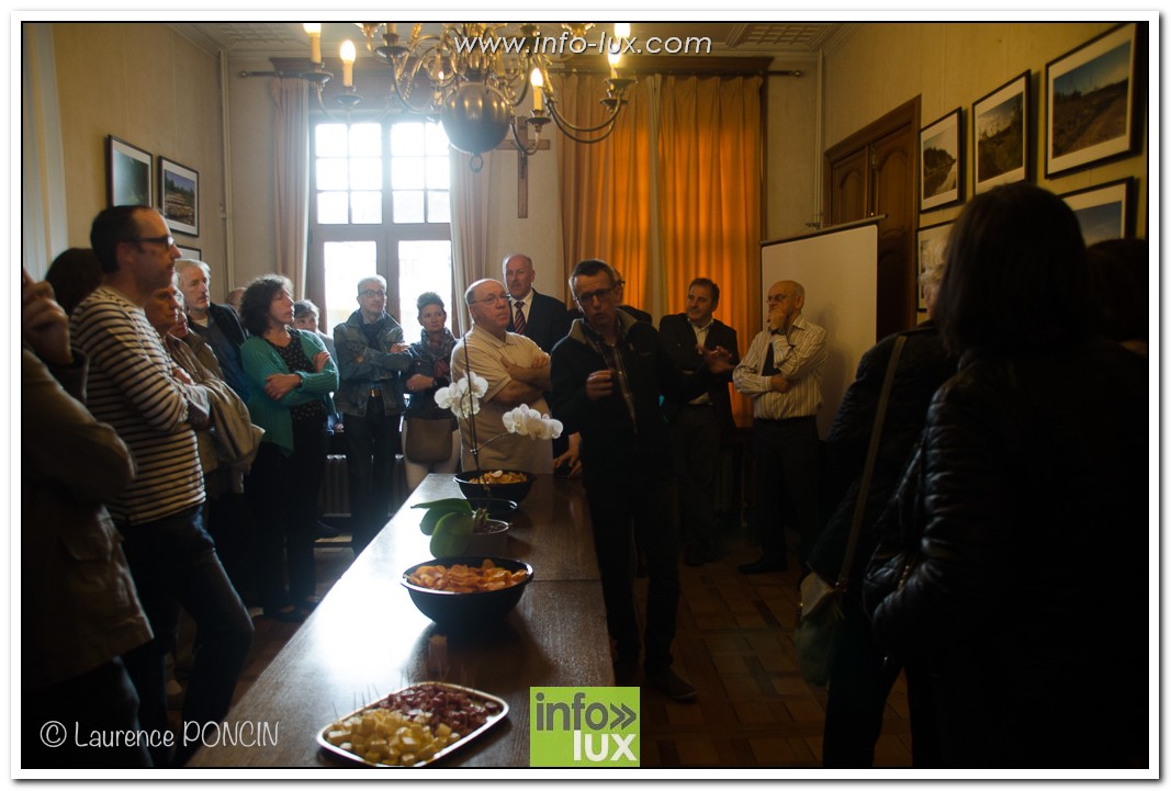 //media/jw_sigpro/users/0000002529/vernissagesalvatore2017/DSC_1298-1
