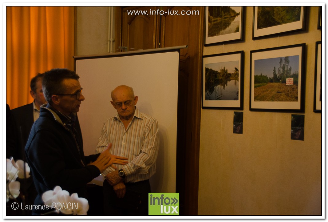 //media/jw_sigpro/users/0000002529/vernissagesalvatore2017/DSC_1305-1