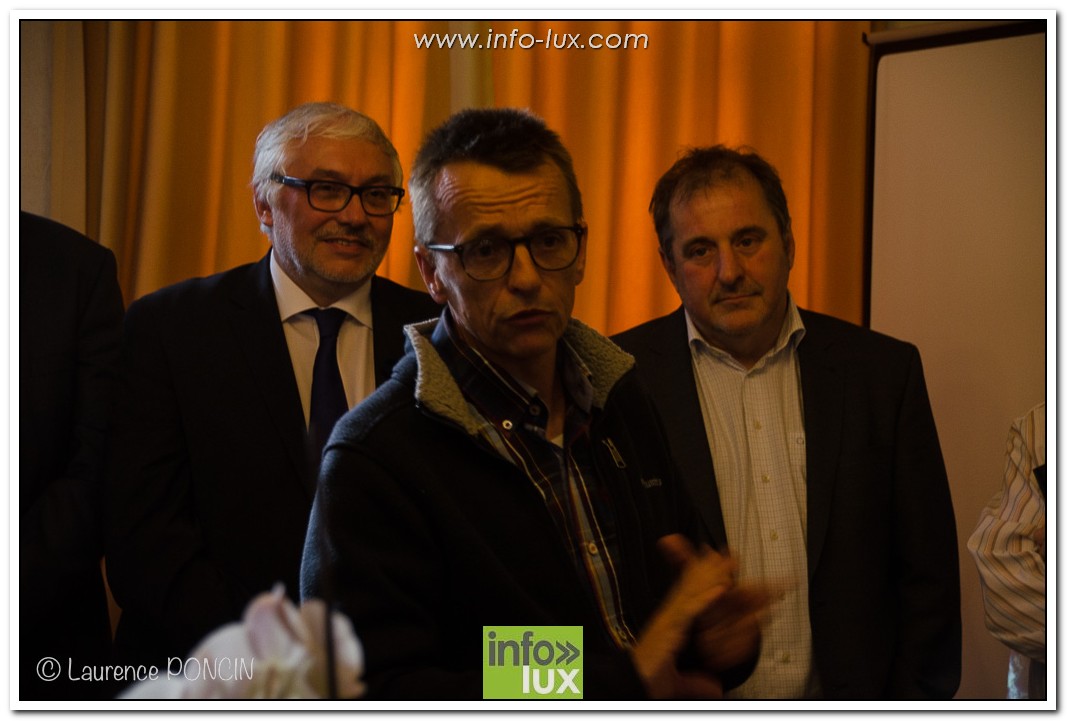 //media/jw_sigpro/users/0000002529/vernissagesalvatore2017/DSC_1307-1