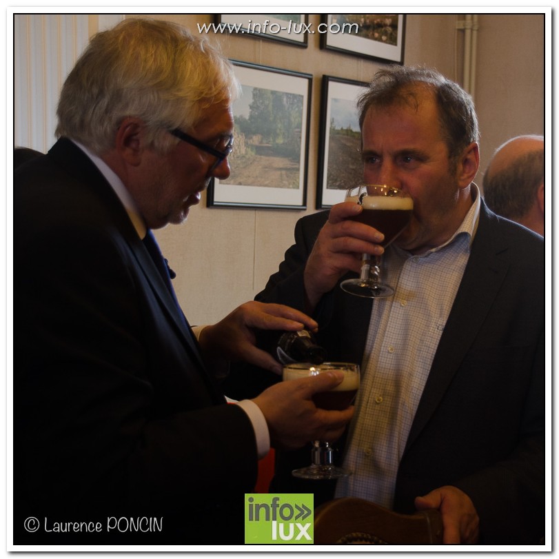 //media/jw_sigpro/users/0000002529/vernissagesalvatore2017/DSC_1318-1
