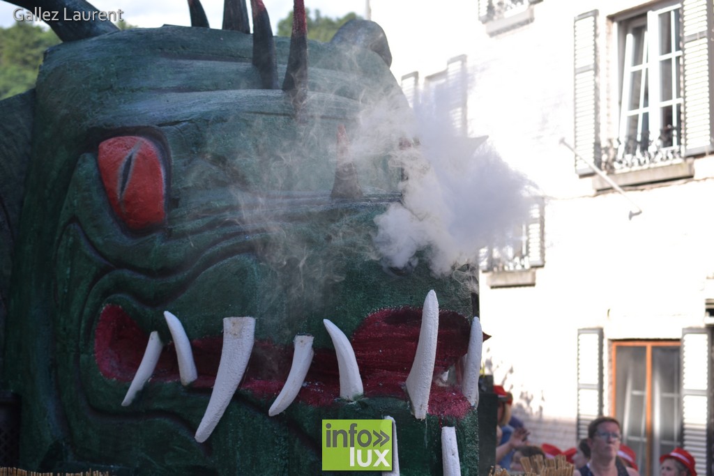 //media/jw_sigpro/users/0000001062/carnaval houffalize/carnaval00398