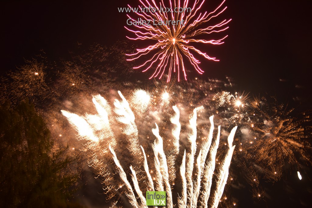 Photos du Feu D'artifice du 21 Juillet à Florenville