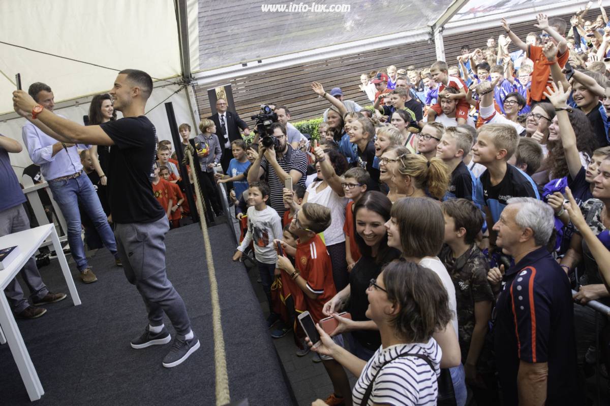 2018 09 05 BELGIQUE EDEN HAZARD DEDICACE 09