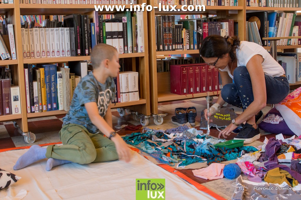 Tapis bavard ,tapis à Histoire à la bibliothèque de Florenville – photos