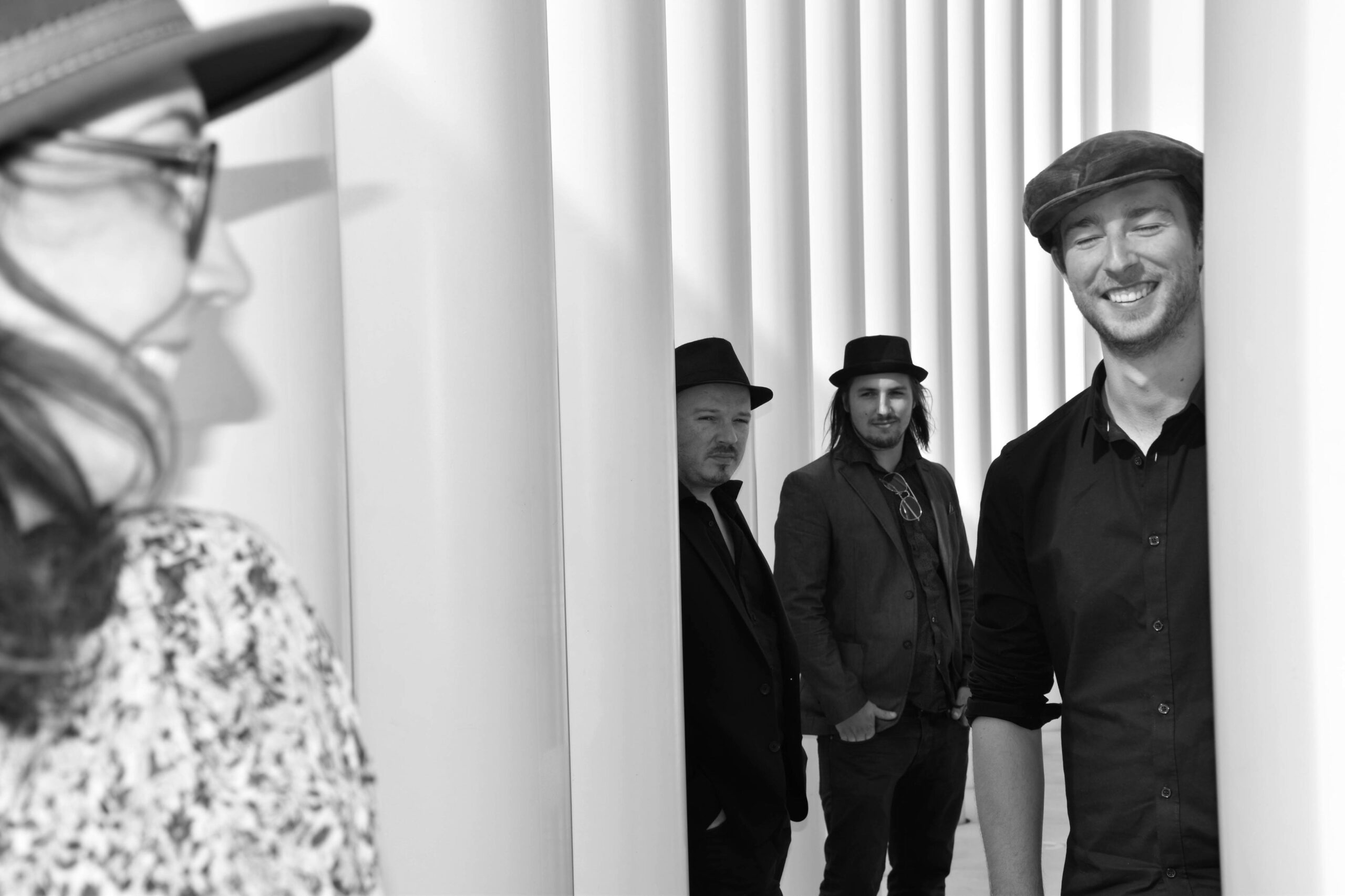 WAVE OF THE MOON : Groupe de musique à la fois douce et enjouée
