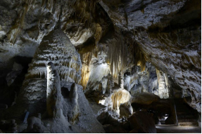 Le Domaine des Grottes de Han