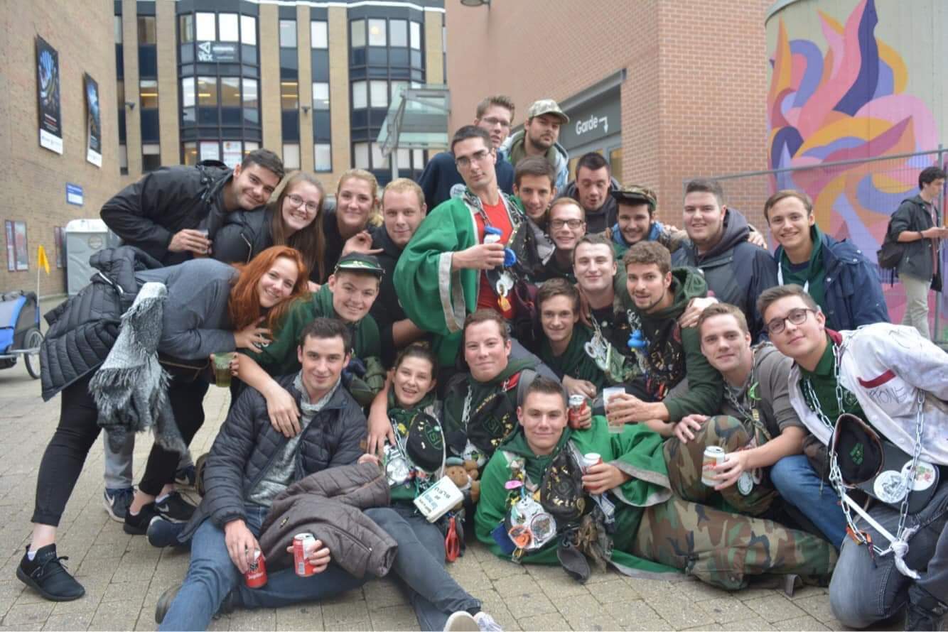 Le comité de Baptême d’Arlon :  organise une rencontre entre tous  Baptisés au coconut’s