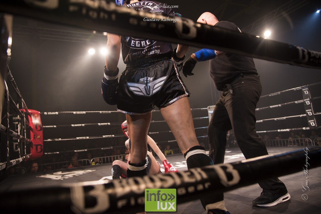 //media/jw_sigpro/users/0000002677/kick_boxing_flo_2019/kick_box-440_DSC3019_040519