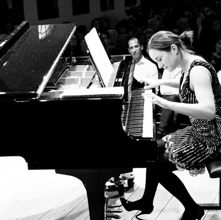 pianistelaura waty