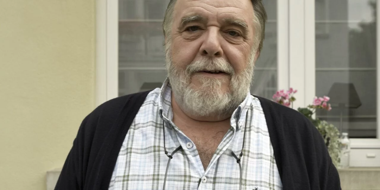 CLAP DE FIN POUR « LES POINGS SERRES »  DE VIVIAN GOFFETTE