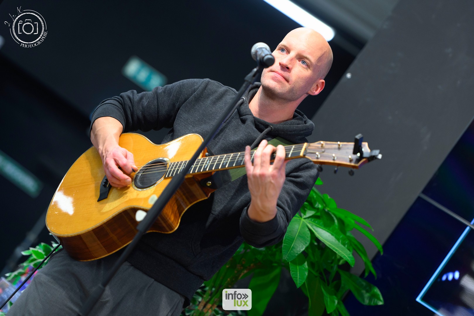 Tryo fait le show chez Cultura