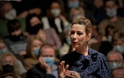 VIRGINIE HOCQ OU PRESQUE !