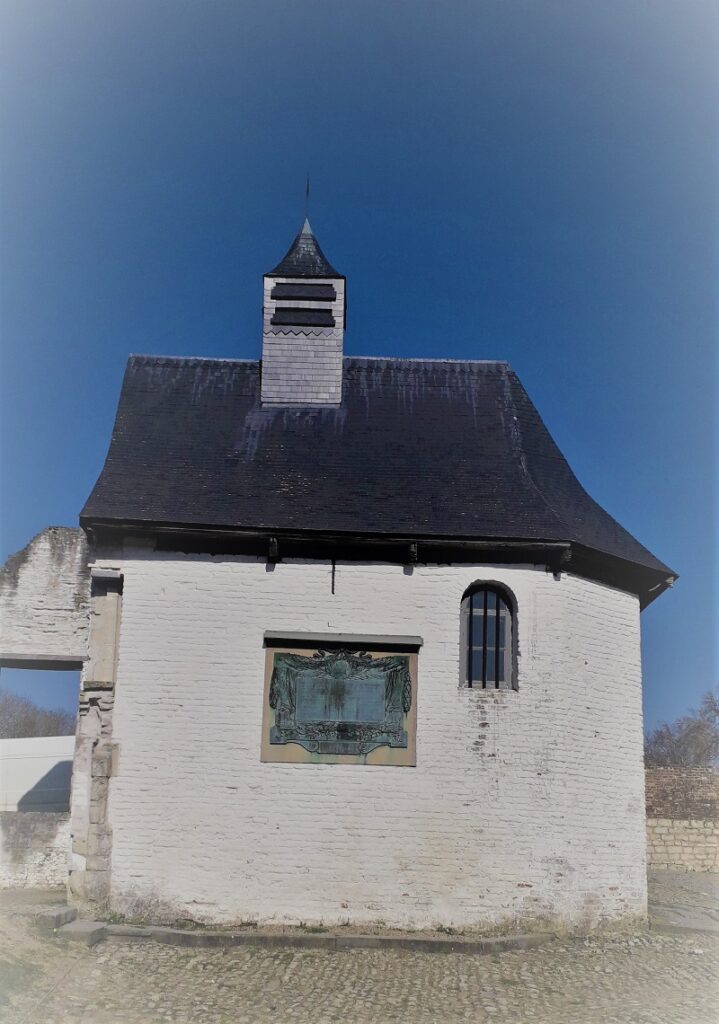 et concierge de la Ferme d’Hougoumont.