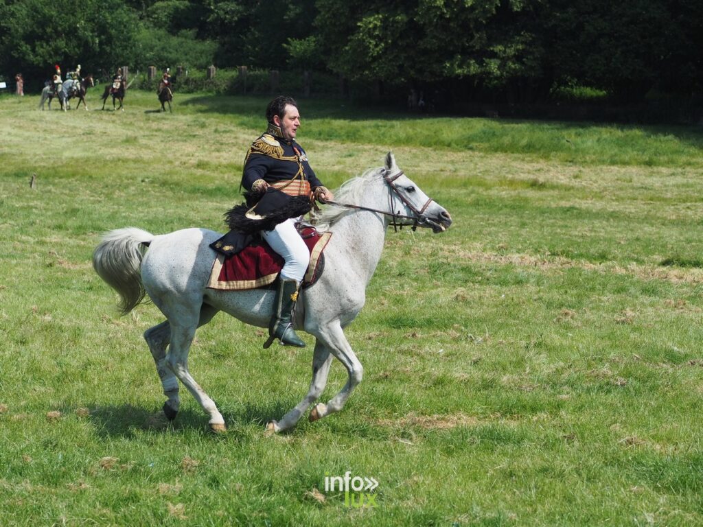 Mark Schneider, cet Américain de Williamsburg (New York) est historien et comédien. Il incarnera Napoléon durant tout le weekend de la reconstitution.