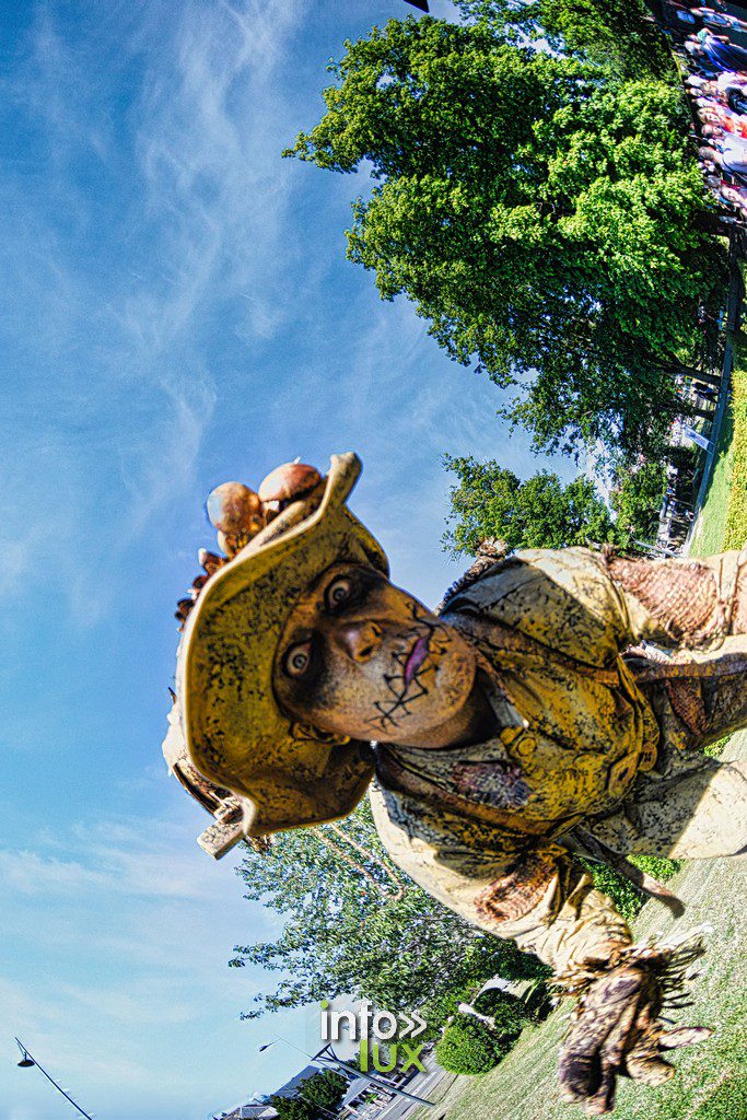 Statues en Marche > Photos