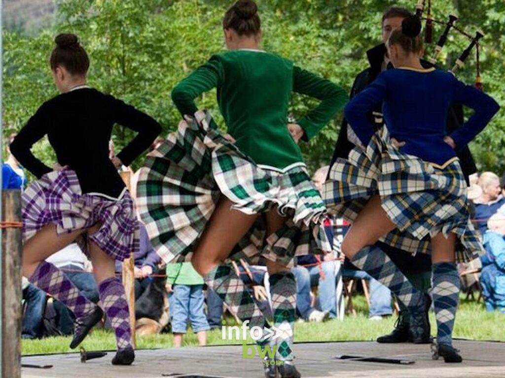 Les Scottish Days à l'Abbaye d'Aulne à Thuin