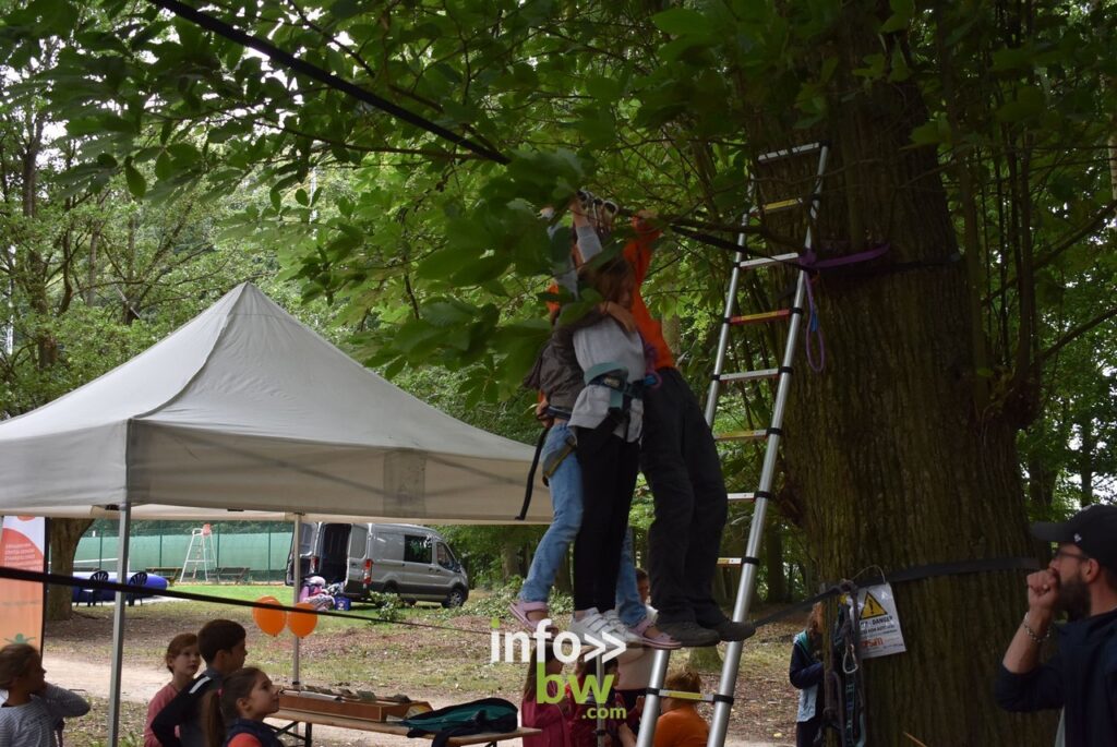 Le weekend des 10 et 11 septembre avait lieu le Weekend au Parc du Cheneau à Braine l'Alleud.