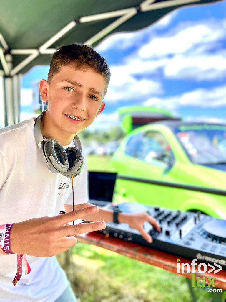DJ POPS – Théo, 13 ans - a déjà tout d'un grand DJ