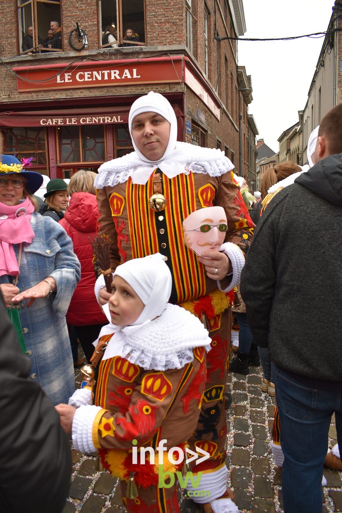 Binche vient de renouer avec son carnaval traditionnel !  Trois jours de liesse avec un public venu en masse !  Apothéose en ce mardi gras!  Retrouvez toutes les photos!