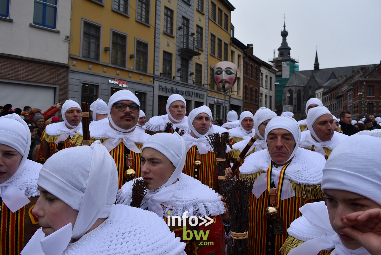 Binche vient de renouer avec son carnaval traditionnel !  Trois jours de liesse avec un public venu en masse !  Apothéose en ce mardi gras!  Retrouvez toutes les photos!