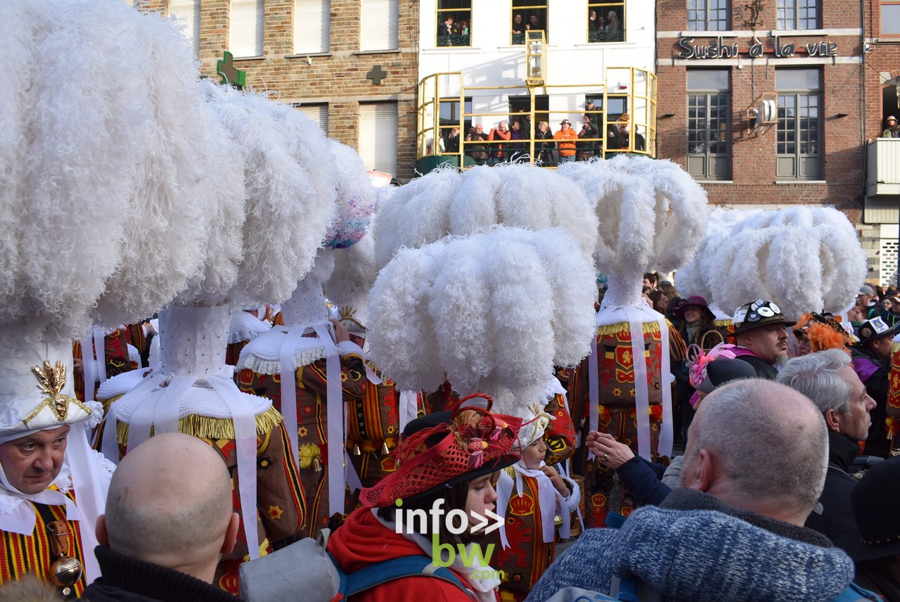 Binche vient de renouer avec son carnaval traditionnel !  Trois jours de liesse avec un public venu en masse !  Apothéose en ce mardi gras!  Retrouvez toutes les photos!