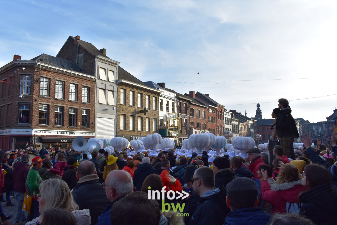 Binche vient de renouer avec son carnaval traditionnel !  Trois jours de liesse avec un public venu en masse !  Apothéose en ce mardi gras!  Retrouvez toutes les photos!