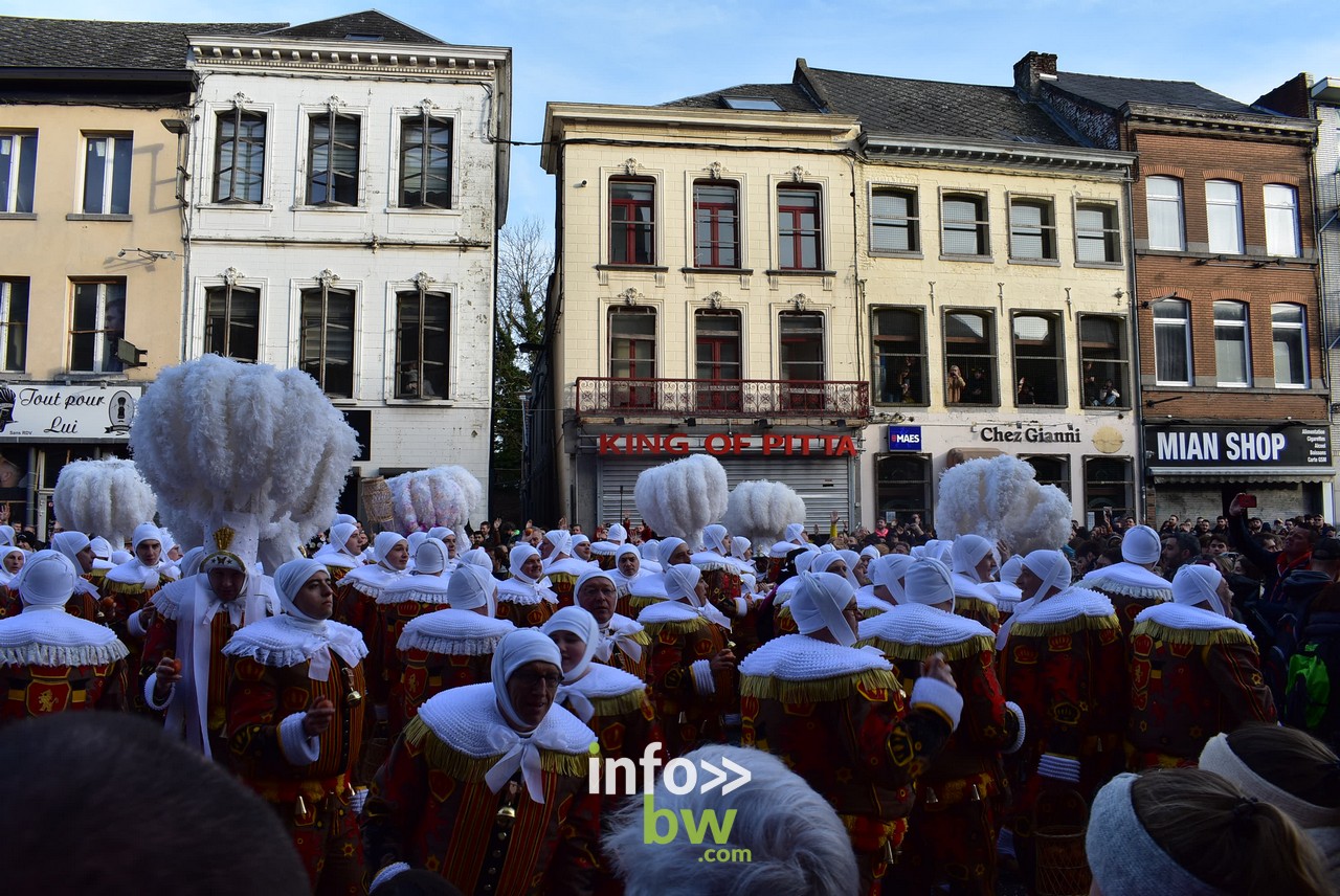 Binche vient de renouer avec son carnaval traditionnel !  Trois jours de liesse avec un public venu en masse !  Apothéose en ce mardi gras!  Retrouvez toutes les photos!