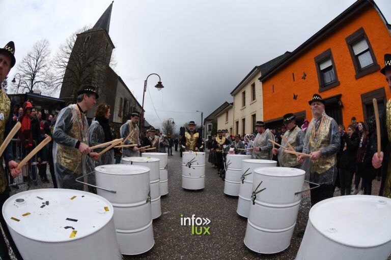 Carnaval d’Heinstert, Attert (2023) : reportage photo de Laurent Gallez