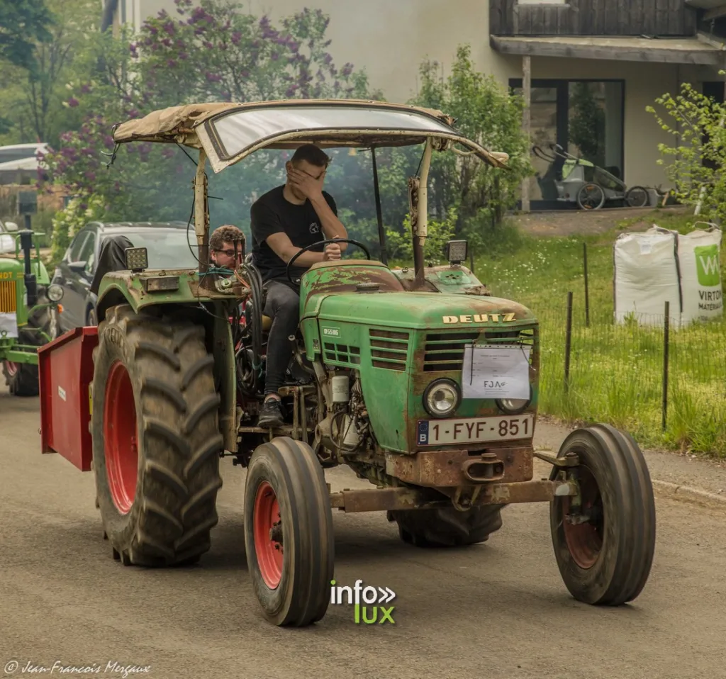 Buzenol > Défilés de tracteurs > Photos