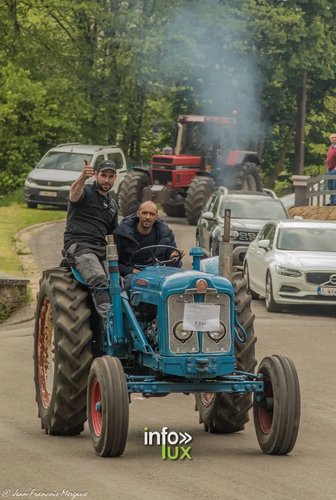 Buzenol > Défilés de tracteurs > Photos