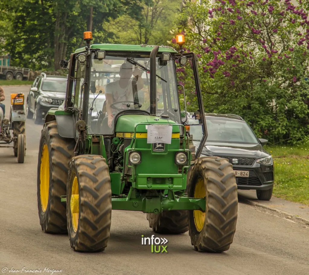 Buzenol > Défilés de tracteurs > Photos