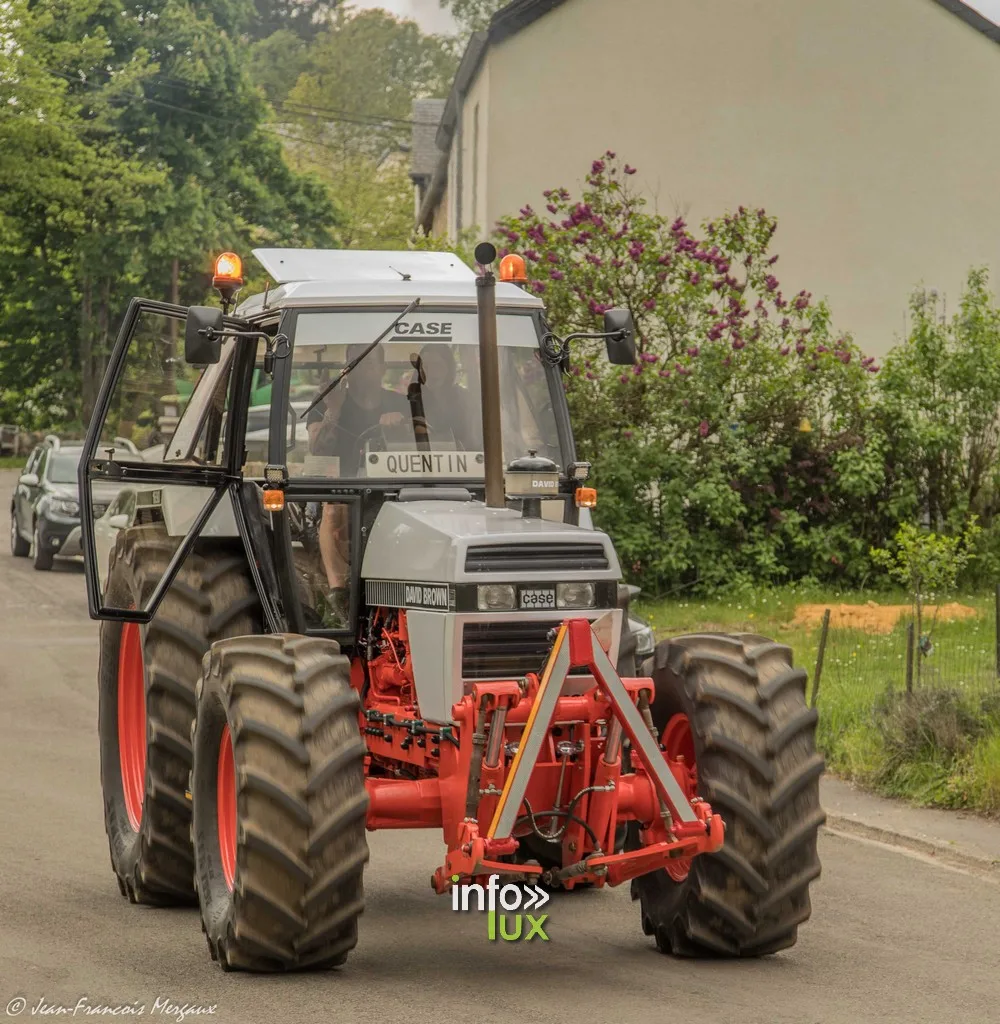 Buzenol > Défilés de tracteurs > Photos