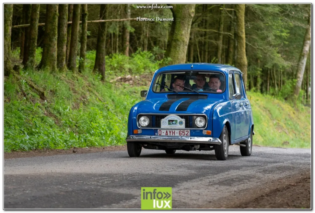 Le Rallye de voitures anciennes du bois Scaille à Graide est un événement annuel incontournable pour les passionnés de voitures classiques. Organisé avec brio par le Lion's Club, cet événement offre une expérience unique pour les amateurs de véhicules historiques. Chaque année, des participants du monde entier se réunissent pour admirer les merveilles automobiles d'autrefois et partager leur passion commune.