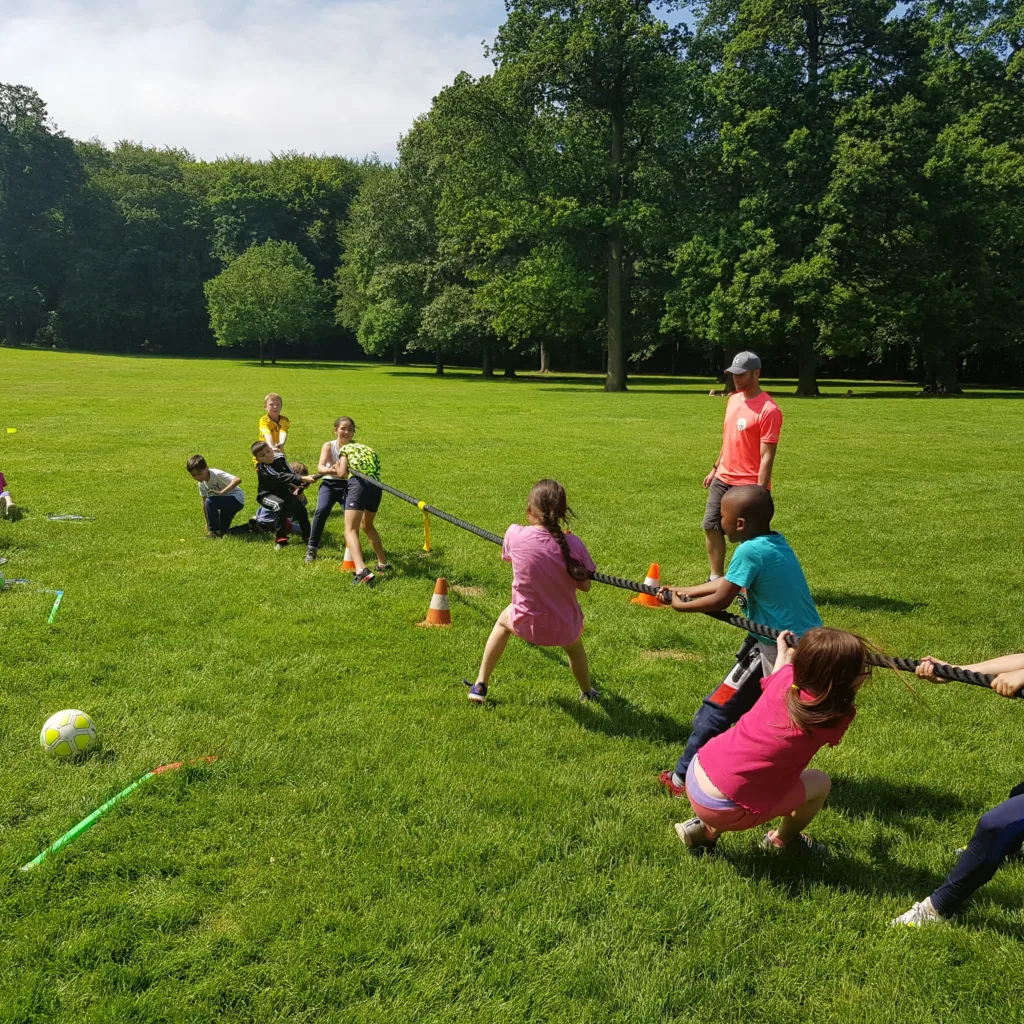 A Tamines, dans l'entité de Sambreville, Roc Events asbl propose des anniversaires fun pour les enfants; des moments forts pour célébrer les anniversaires dans une ambiance ludique et conviviale pour des souvenirs inoubliables.