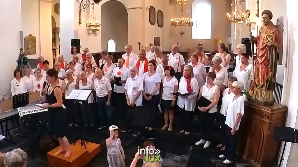 HOUYET > Fête de la Musique > Chorales en photos