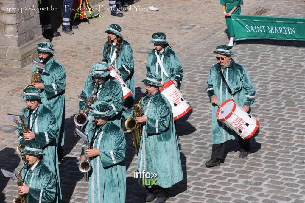 Ceremonie en la collegiale Sainte-Waudru (photo 1, archives 2023)