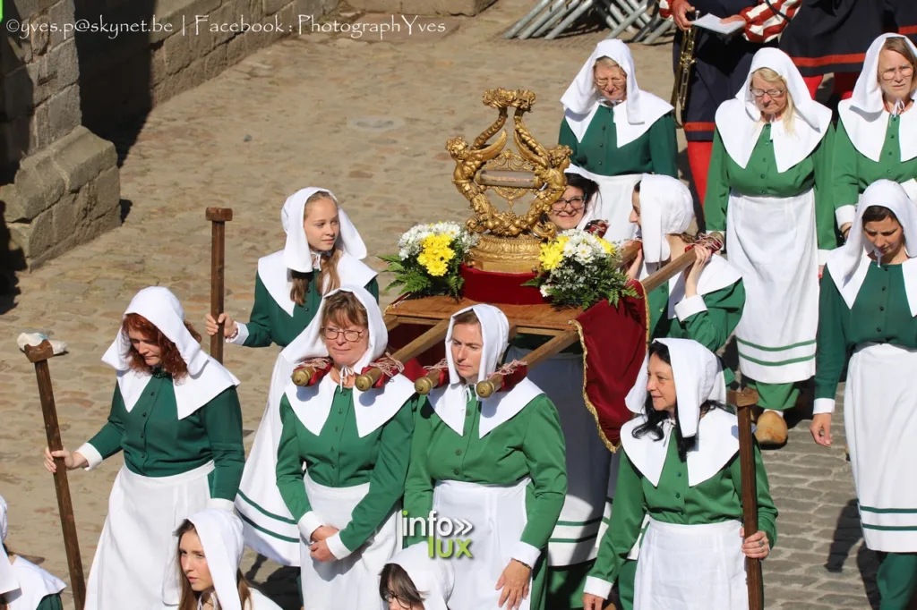 Enfants et familles pendant la Ducasse (photo 2, archives 2023)