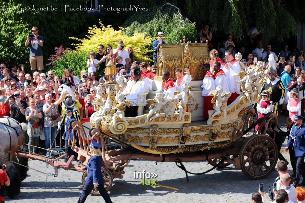 Mons > Doudou > Procession > Photos