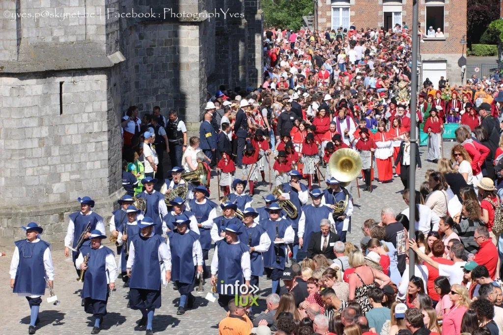 Mons > Doudou > Procession > Photos