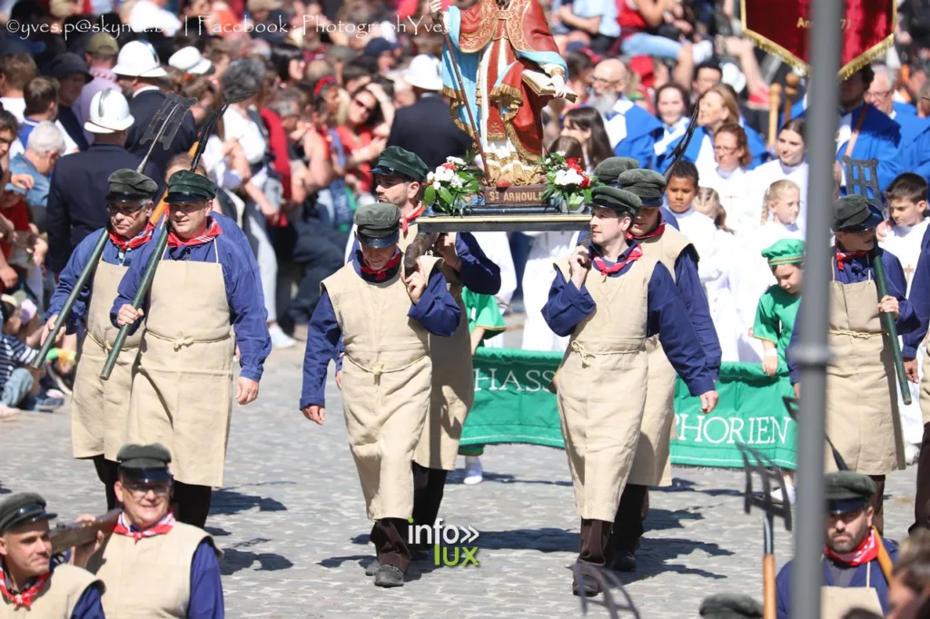 Mons > Doudou > Procession > Photos