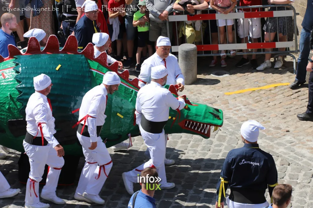 Mons > Doudou > Procession > Photos